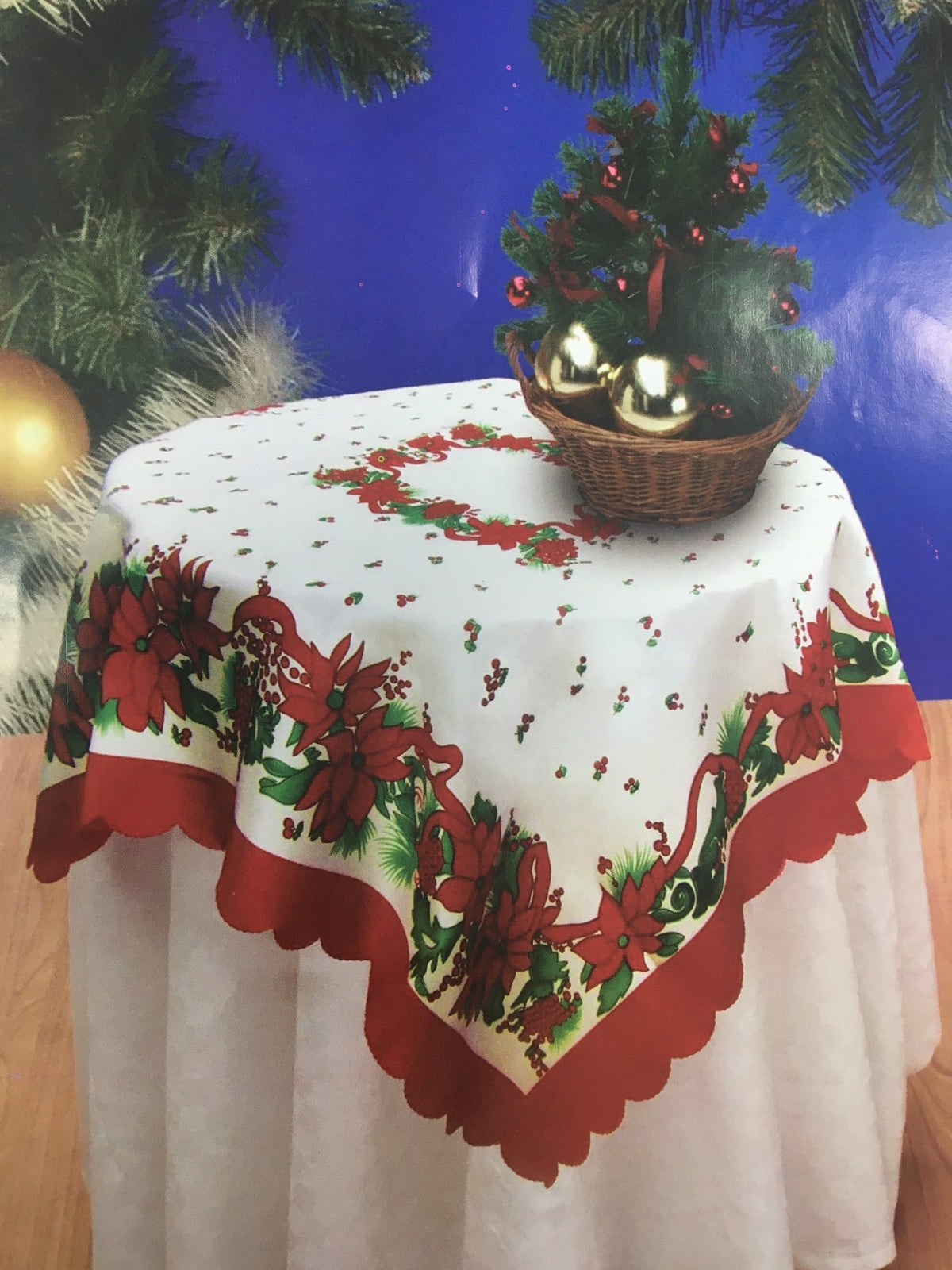 CHRISTMAS TABLE CLOTH Xmas Party 80cm x 80cm